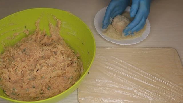ГОРА НЕЖНЕЙШИХ И СОЧНЫХ КОТЛЕТ ИЗ КУРИНОГО ФИЛЕ! Простой, быстрый и экономный РЕЦЕПТ КУРИНЫХ КОТЛЕТ!