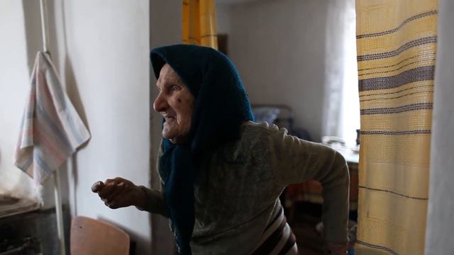 Гуманитарная помощь на востоке Украины /Восток-SOS/ смотреть онлайн