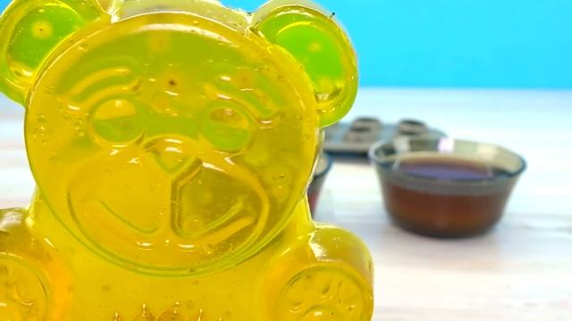 ЖЕЛТОБРЮХ ВЫГНАЛ ЖЕЛЕЙНОГО МЕДВЕДЯ ВАЛЕРУ В ЛЕС