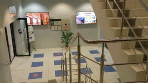 № 4. Пансионат "Зелёный Бор", г. Луга, Ленинградская обл. Идём на ужин. Здесь три столовых.