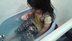 Вызов принят!!! Принимаю душ в одежде