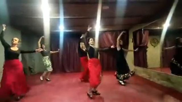 Заняття з фламенко у початковій групі. Фламенко Київ\ Flamenco Kiev смотреть онлайн