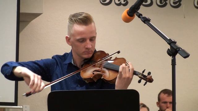 Вновь у Голгофы склоняюсь я . смотреть онлайн