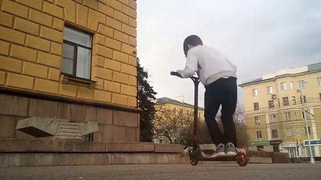Катаю на трюковом самокате  в Пензе??.Мои трюки