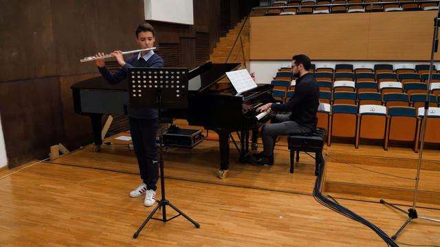 Marko Sretenovic, P. O. Ferroud: Bergere Captive, W. A. Mozart: Rondo in D major смотреть онлайн