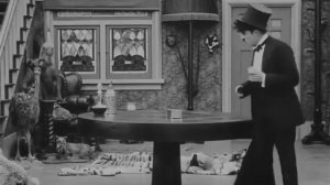 Charlie Chaplin Keeps Falling from Stairs . 1916 .  Чарли Чаплин.