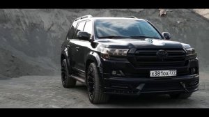 Летит крузер 200-й // Самый большой дядя тут занимает все полки // Toyota Land Cruiser 200