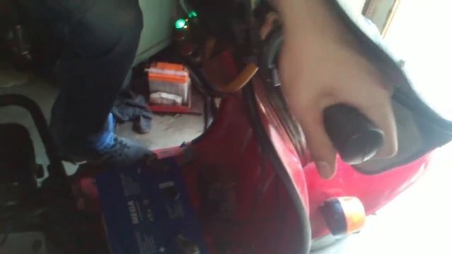 Грузовой Мотороллер Муравей! Заводка с ключа!! смотреть онлайн