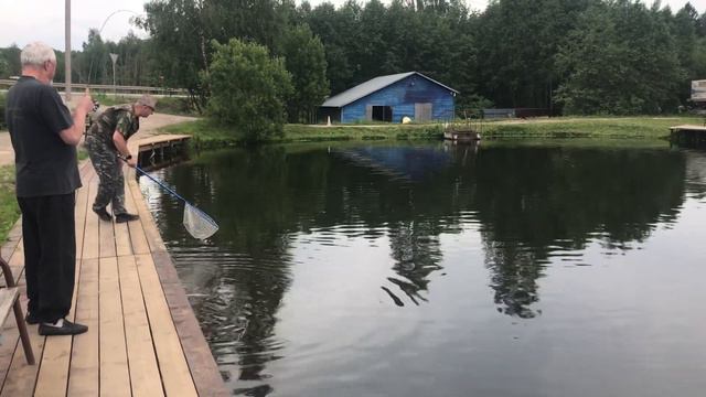 Ловля форели, форелевая рыбалка,форель на спиннинг РК «Фишка» Петряиха