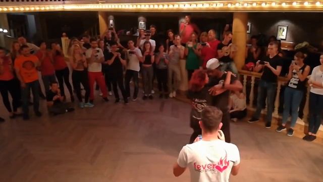 Sol & Laura | Samuel - Felices Los 4 (Dj Manuel Citro Bachata Remix) смотреть онлайн