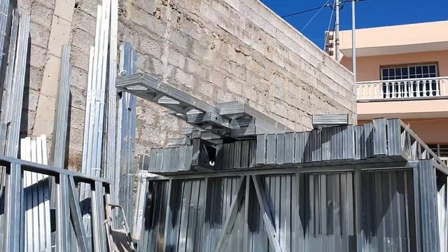 ?6? день. Продолжаем сборку панелей перекрытия. Пока не продвигается. #СтроимДомТенерифе #ЛСТК смотреть онлайн