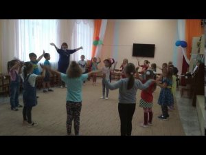 Хоровод  Расскажи-ка, Осень. Старшая группа.  Разучиваем под плюс.  Есть +-  для непоющей Осени.