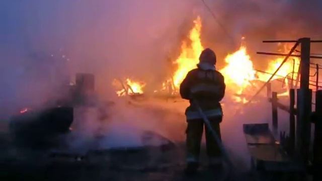14.04.2016 пожар дома в д.Мезовичи Осиповичского района смотреть онлайн