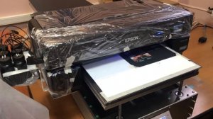 УФ принтер А2+P800UV печать визиток на черной бумаге Тачкавер