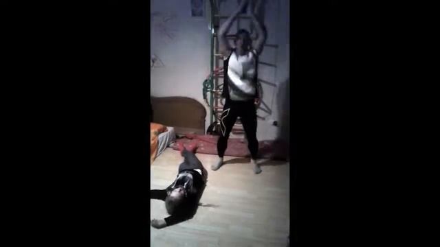 Бурпи День 05 смотреть онлайн