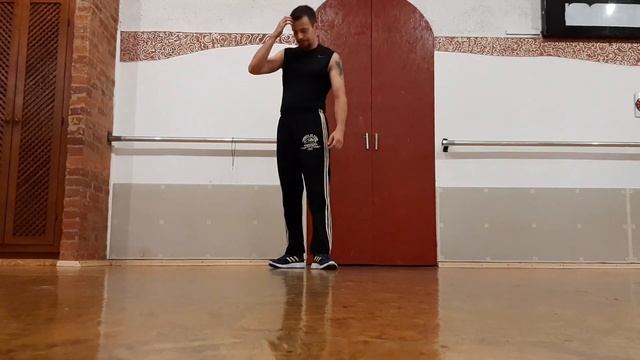 Au batido (L-kick) - haladó capoeira akrobatika смотреть онлайн