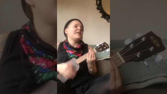 Ukulele - You and I - Lady Gaga смотреть онлайн