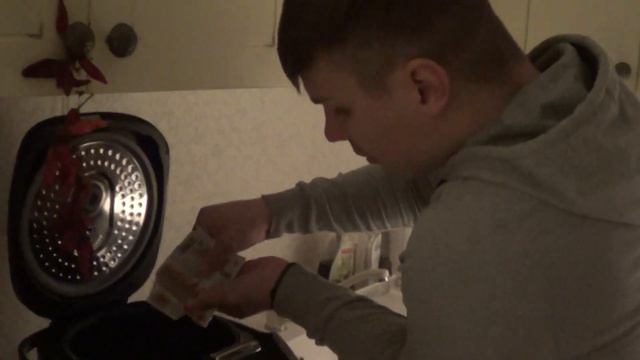 Как приготовить курицу в мультиварке. Часть 1 (первая). Лайфхак. смотреть онлайн