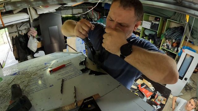 Кемпер своими руками. Постройка жилого прицепа. Прицеп для путешествий. Часть 4. смотреть онлайн