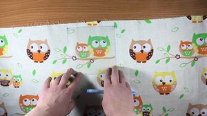 Лоскутное шитьё. Как быстро и легко раскроить и вырезать одинаковые квадраты для лоскутного одеяла.