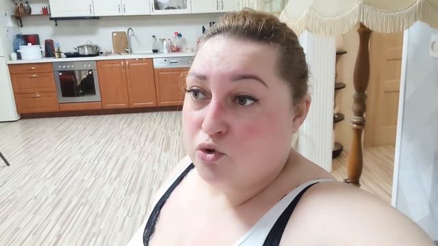 Влог 199 ждём родителей- убираемся-дурачимся