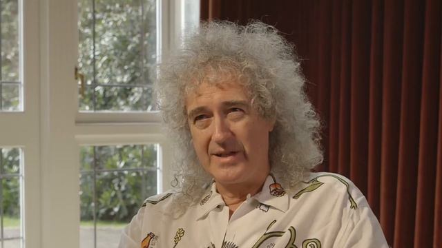 Brian May discussing his earliest memories of Ritchie Blackmore смотреть онлайн