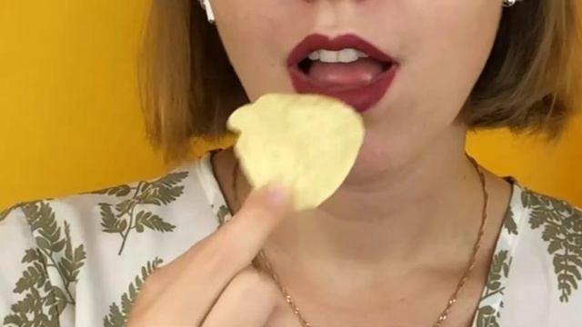 ПРОБУЕМ новый вкус чипсов Lay's - White Rabbit смотреть онлайн