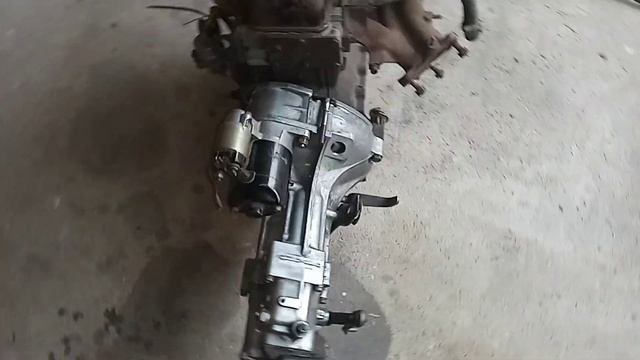 Mitsubishi L100 mod 81 adaptacion ,motor 1400 Renault , con original смотреть онлайн