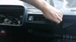 Как снять панель с ваз 2105-07,полная разборка для замены ручки капота