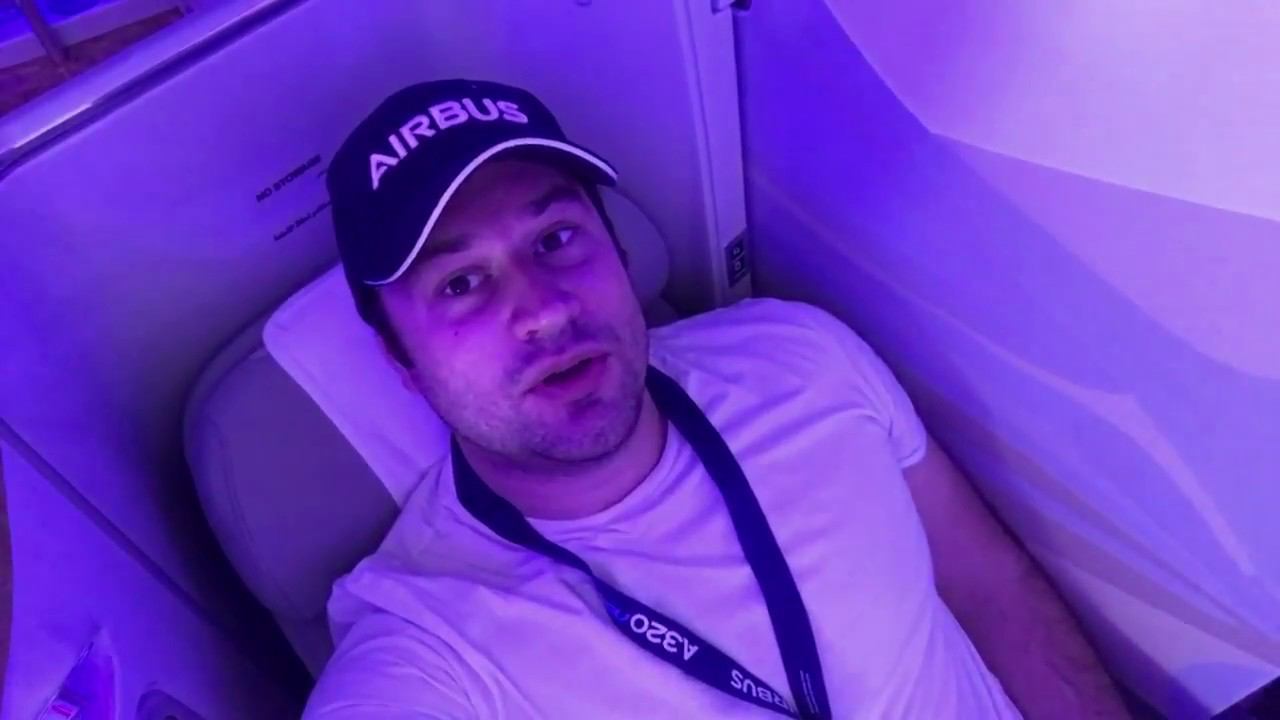 Dubai Air Show. Обзор эконом-класса, бизнес-класса и первого класса Airbus A380 Emirates.