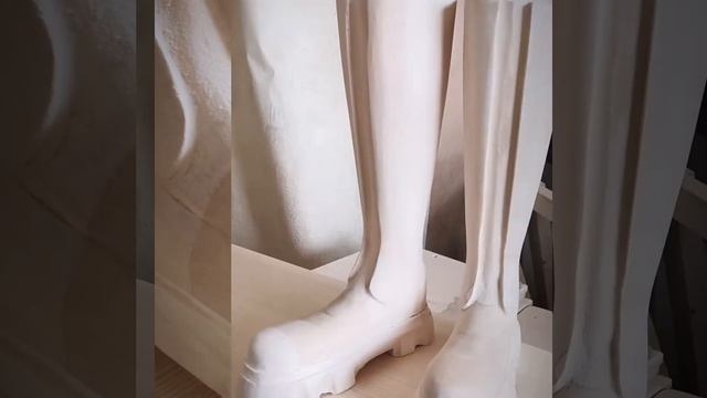 Необычный табурет. "НОГИ" смотреть онлайн