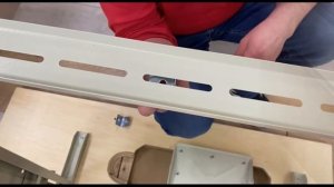 Видеоинструкция по сборке промышленной прямострочной швейной машины, на примере, JIN L1A