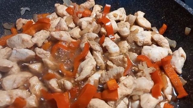Нежное куриное филе в соевом соусе с болгарским перцем - 120 ккал на 100 гр.