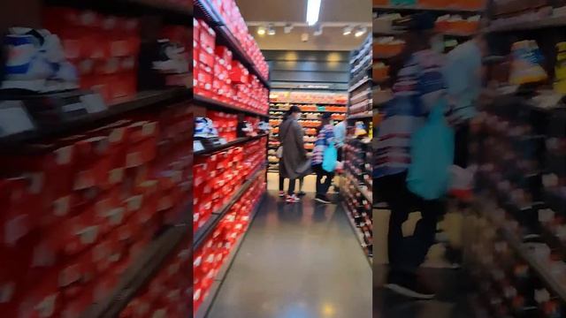 ЧЕРНАЯ ПЯТНИЦА В ЮЖНОЙ КОРЕЕ | ОЧЕРЕДЬ В NIKE | 2022