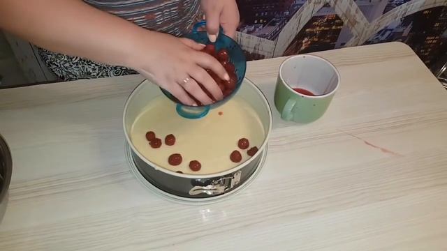 Самый простой пирог с вишней!!! Вишнёвый пирог!!! смотреть онлайн