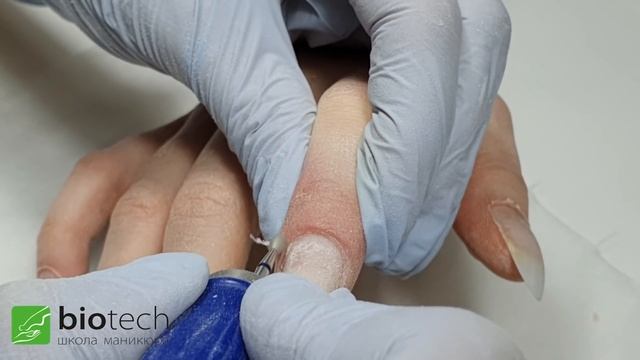 УКРЕПЛЕНИЕ ДЛИННЫХ НОГТЕЙ