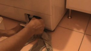 Как правильно почистить фильтр на стиральной машинке