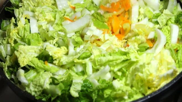Лапша с креветками и овощами по-тайски. Готовить просто!