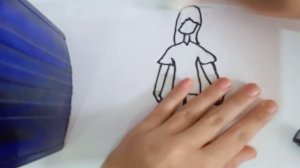 как нарисовать человека в полный рост с одежной¿?