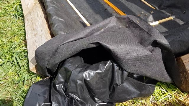 Поилка для пчелок самая простая 2020504 смотреть онлайн