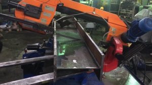 Резка большой двутавровой балки №50