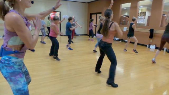 C'wow by J. Mi Sissoko for Dance Fitness or Zumba смотреть онлайн