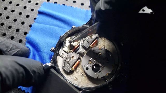 DIESEL MR. DADDY 2.0 Watch battery replacement tutorial смотреть онлайн