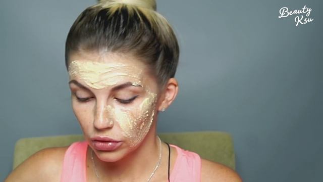 Маска от пигментации на лице. В составе всего лишь мука, сметана и лимон