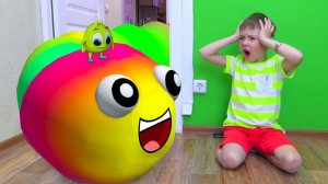 Рома и Хелпик ИГРАЮТ с веселыми червячками из ИГРЫ! Что придумал ПАПА? Рома и Хелпик