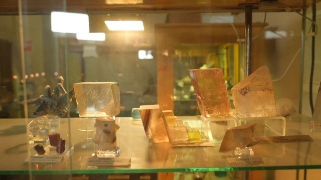 Морфология кристаллов и кристаллические структуры