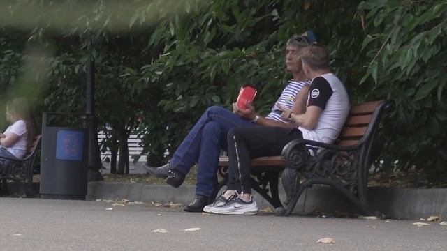 ПРОЖАРКА ДЕСАНТНИКОВ В ДЕНЬ ВДВ 2021 | В ЛИЦО | Александр Копченов смотреть онлайн