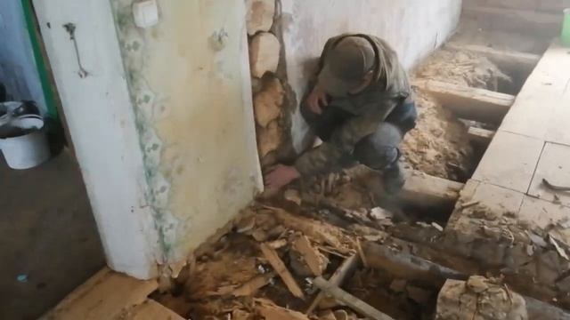 Снёс стену, порвал пол и построил планы на перёд.Прикол на приколе, смотреть до конца, жесть. смотреть онлайн