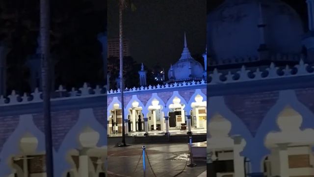 Masjid Jamek, Kuala Lumpur.  মসজিদ জামেক কুয়ালালামপুর। مسجد جامع كوالالامفور