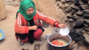 Love like 2000 years ago | Living and Cooking in Afghanistan Mountains Cave